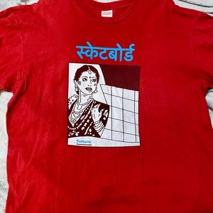 Supreme Tee 🔥🔥🔥